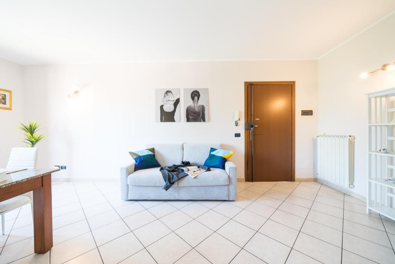 Gardappartamenti Sorgente Pool Сирмионе Экстерьер фото